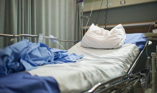 Spitalul din Ineu a devenit exclusiv suport COVID-19 şi are cinci paturi ATI