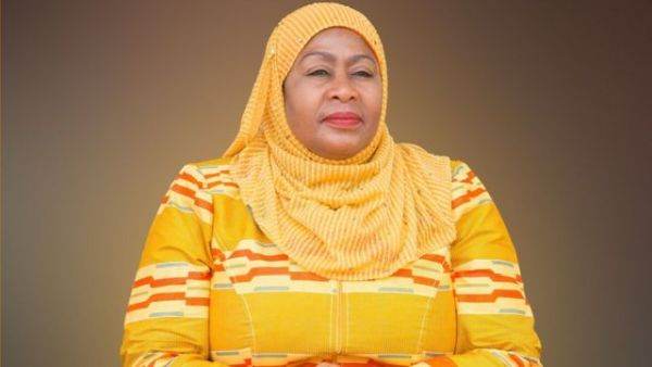 Suluhu Hassan a devenit prima femeie învestită preşedinte în Tanzania