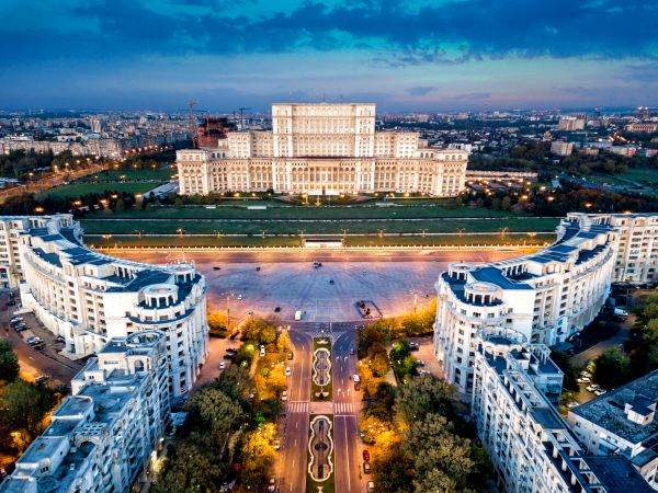''Bucureştiul nu va intra în carantină doar pe baza indicelui de 6 infectări la mia de locuitori''