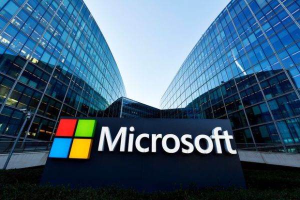 Microsoft lansează raportul Work Trend Index 2021