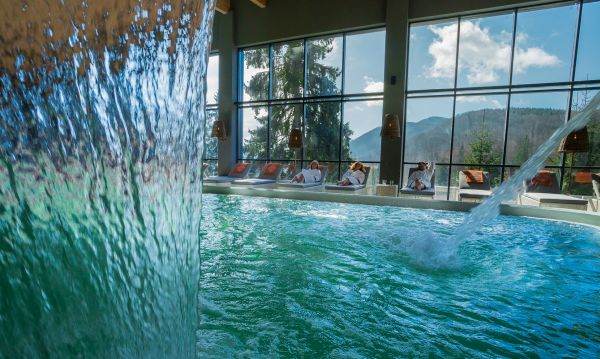 3 spa-uri din Covasna în care sănătatea ta dă mâna cu Natura