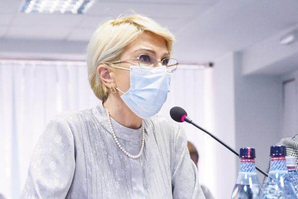 "Regândirea legii salarizării va compensa eventuala eliminare a unor sporuri"