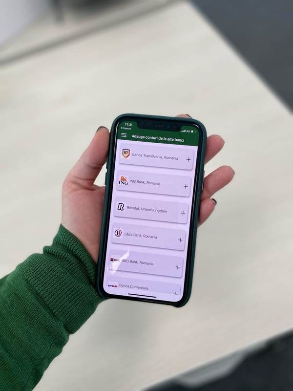 CEC Bank intră în zona open-banking: aplicaţia de mobile banking permite vizualizarea conturilor de la alte nouă bănci