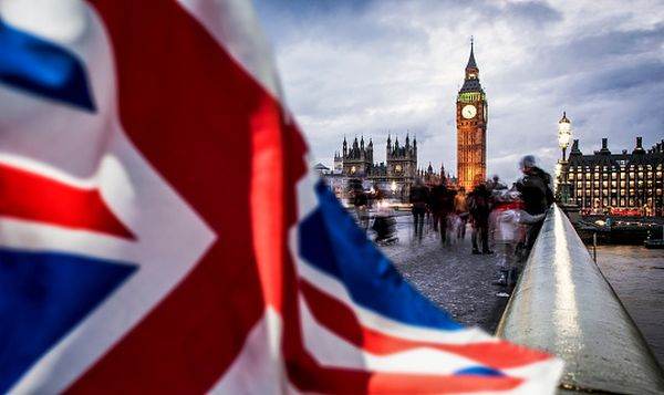 Un nou acord post-Brexit referitor la serviciile financiare a fost convenit de UE şi UK