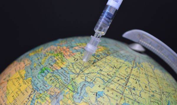 O firmă farmaceutică chineză urmează să producă doze de vaccin Sputnik V