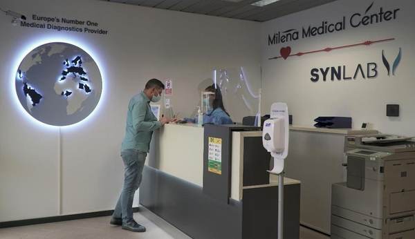 Se inaugurează primului centru de testare Covid-19 din România situat în incinta unui aeroport