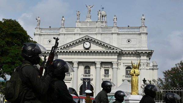 Securitate întărită în jurul bisericilor, la doi ani de la atentatele jihadiste din duminica Paştelui