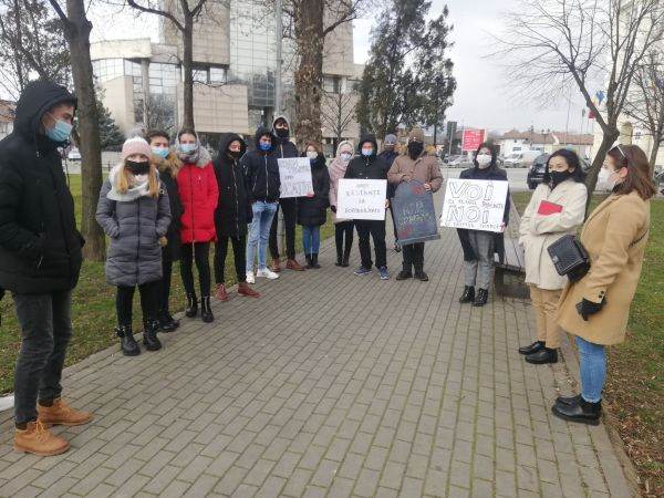 Motiv de dispută între asociaţiile studenţeşti