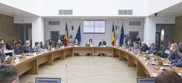 Ajutor financiar pentru familiile din Galaţi la naşterea fiecărui copil