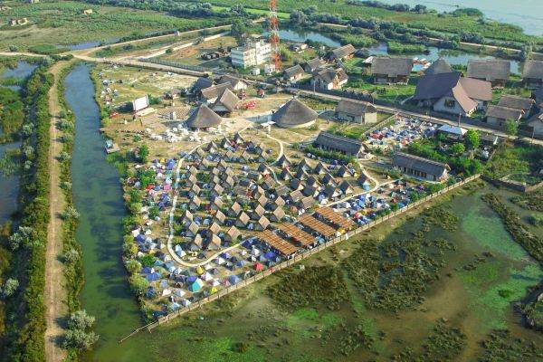 Grupul Eurolines devine proprietarul campingului Green Dolphin din Delta Dunării