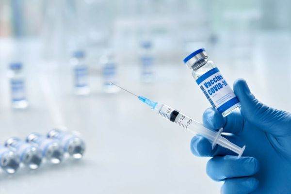 ''De mâine începe activitatea de vaccinare anti-COVID prin centrele mobile''