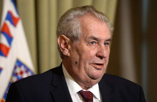 Preşedintele ceh, stigmatizat pentru tăcerea sa în conflictul diplomatic cu Moscova