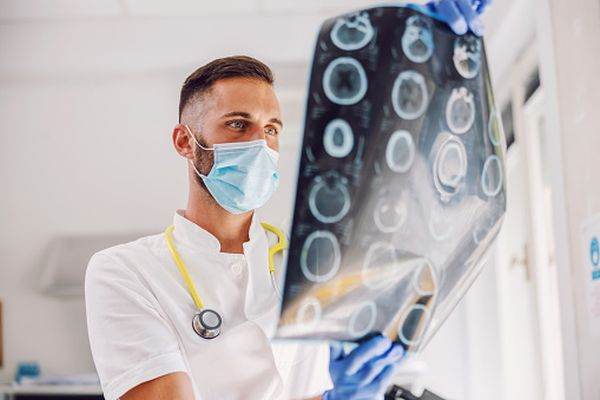 Institutului Naţional de Neurologie va primi o finanţare în valoare de 48 de milioane de lei
