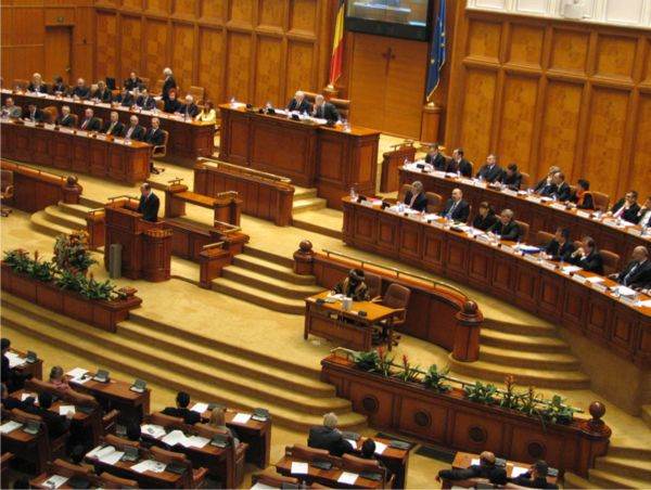 Voturi transparente în comisiile de specialitate din Camera Deputaţilor