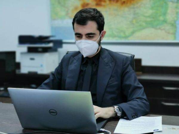 Claudiu Năsui: "Am solicitat un miliard de euro - pe care se pare că îl vom primi - pentru o schemă prin care să ajutăm toate IMM-urile, prin instrumente de garantare a creditelor, subvenţionare a dobânzii şi o componentă de grant, care va fi acordată doar dacă respectiva companie îşi îndeplineşte obiectivele".