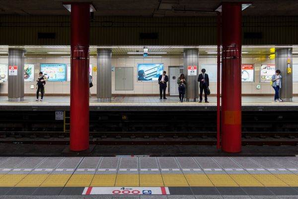 Studenţii de la arhitectură ar putea înfrumuseţa staţiile de metrou
