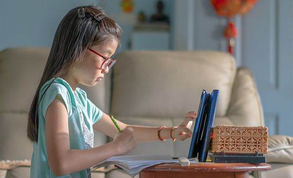 Un eveniment dedicat eLearning va face bilanţul educaţiei online în ţară