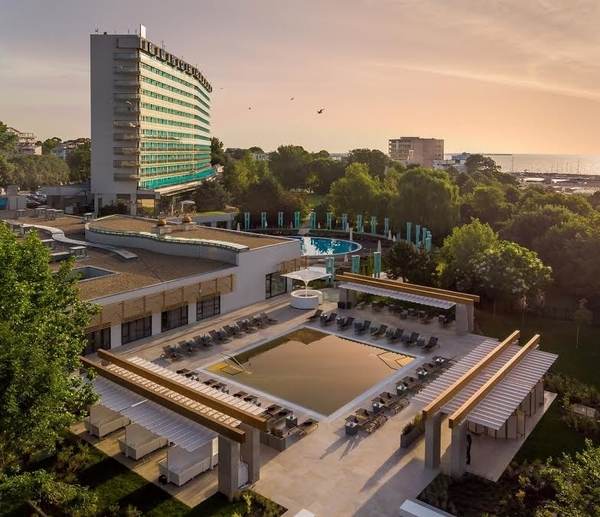 Ana Hotels Europa şi Ana Aslan Health Spa Eforie Nord îşi redeschid porţile