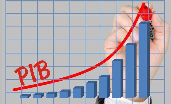Comisia Naţională de Prognoză estimează o creştere a PIB de 5% pentru 2021