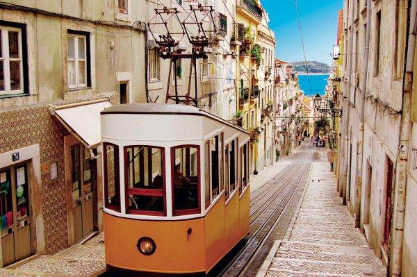 Portugalia ridică starea de urgenţă