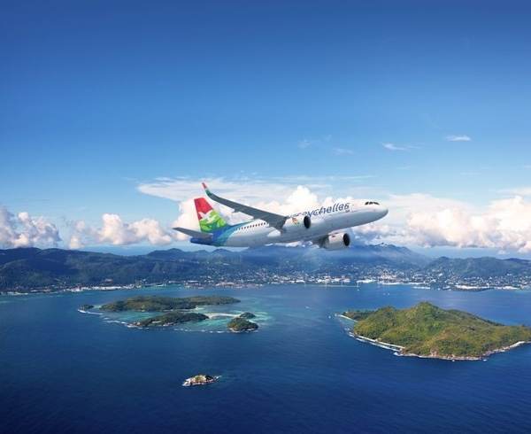 Bucureşti - Seychelles, conectate prin primul zbor direct lansat de Eturia 