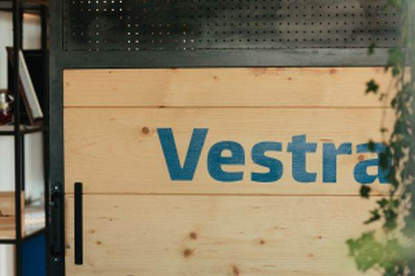 Vestra investeşte 100.000 de euro în compania SUBLIME Energie
