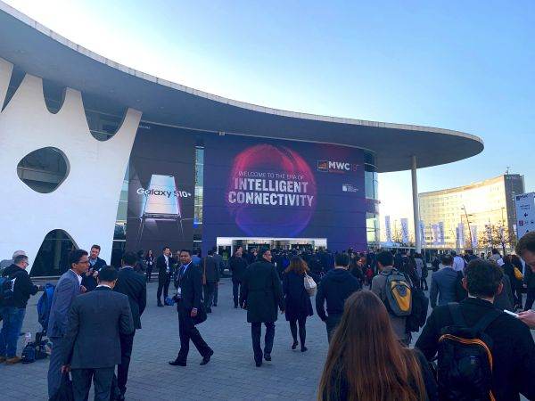 Samsung şi Lenovo refuză să participe fizic la Mobile World Congress 2021