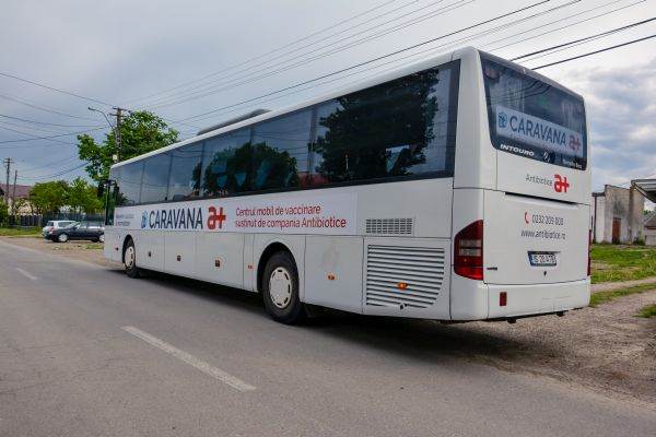 Antibiotice dă startul caravanei de vaccinare