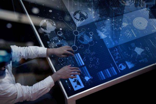 Băncile din România au investit peste 200 milioane euro în proiecte de digitalizare, în 2020