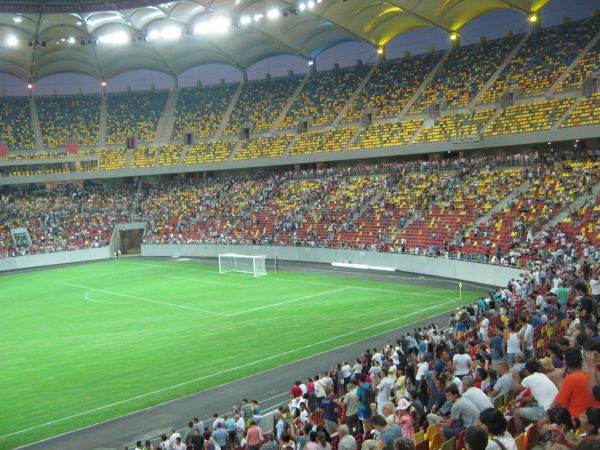Birocraţia întârzie revenirea spectatorilor pe stadioane