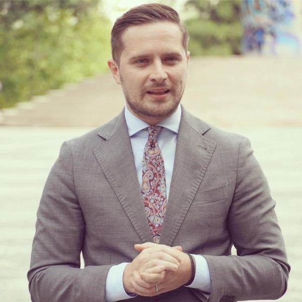 "Dezvoltarea oraşului se poate realiza cu unificarea prin digitalizare a primăriilor"