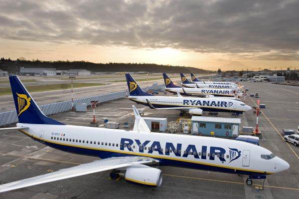 Ryanair, amendată cu 4,2 milioane de euro pentru că nu a restituit banii pentru zborurile anulate