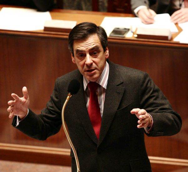 Fostul premier francez, François Fillon, propus în consiliul de administraţie al unui grup petrolier din Rusia