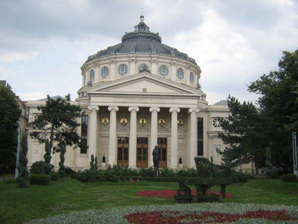 Manifestările culturale pot fi organizate în condiţii de siguranţă