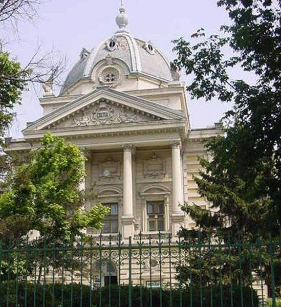 Blocul de sterilizare al Spitalului Colţea din Capitală este defect de o săptămână