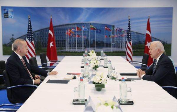 Erdogan susţine ca i-a spus lui Biden că Turcia nu va renunţa la sistemele ruseşti S-400
