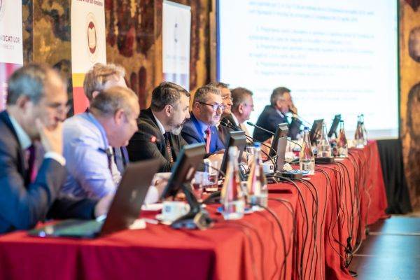 U.N.B.R. va propune măsuri pentru apărarea profesiei 