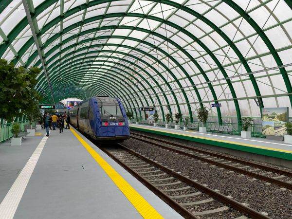 Regio Călători se retrage de pe ruta feroviară către Aeroportul Otopeni