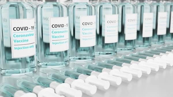 Persoanele vaccinate cu Johnson & Johnson s-ar putea să aibă nevoie de un rapel
