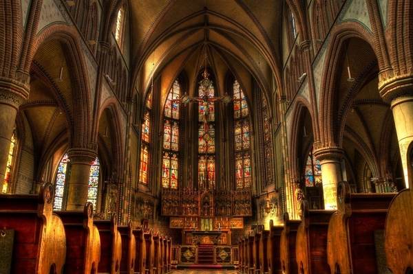 Biserica Catolică din Polonia a primit sute de noi plângeri privind agresiuni sexuale asupra unor minori