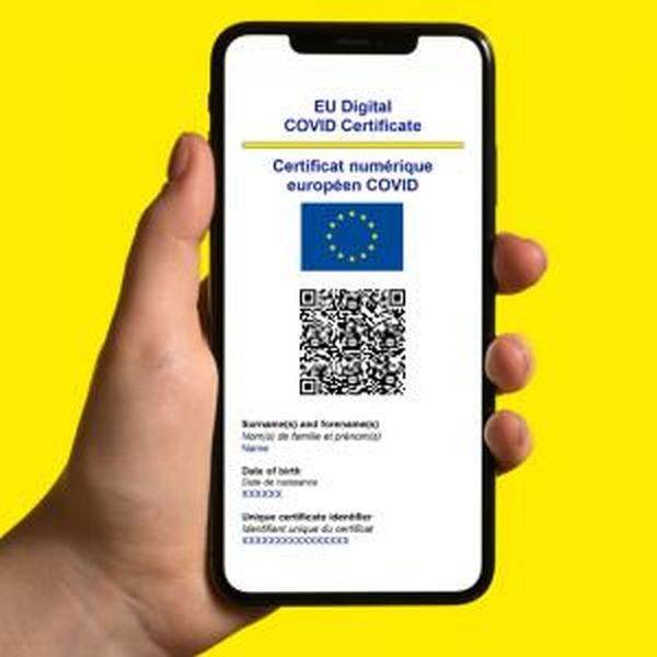 Certificatele digitale UE pentru COVID pot fi obţinute online, începând de joi, în mai puţin de 10 paşi