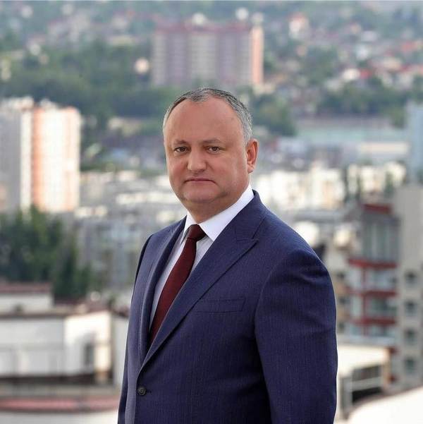 Dodon l-a acuzat pe ambasadorul SUA de imixiune în procesul electoral