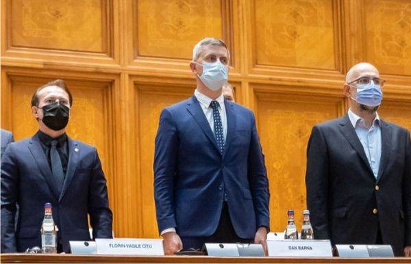 Premierul Florin Cîţu, vicepremierii Dan Barna şi Kelemen Hunor şi ministrul Investiţiilor şi Proiectelor Europene, Cristian Ghinea, prezintă proiectele din PNRR, pentru care Româ­nia poate atrage 29,2 miliarde de euro de la UE.