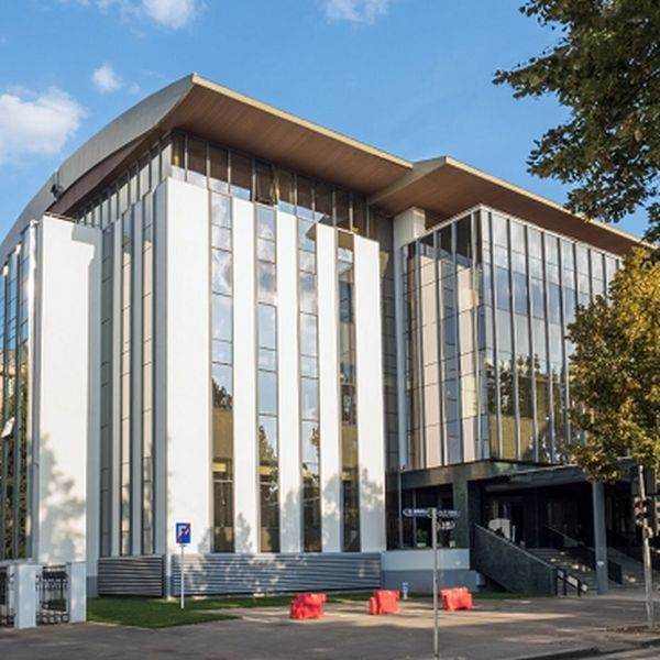 Aproape 50.000 de gălăţeni, la un pas de executarea silitiă 