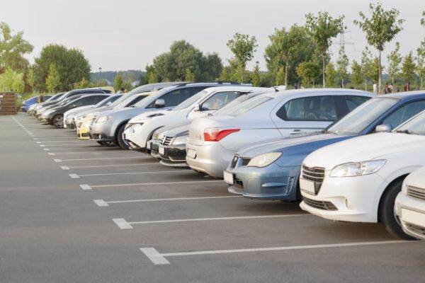 Consiliul Local Sector 1 a adoptat o hotărâre privind ridicarea maşinilor parcate neregulamentar
