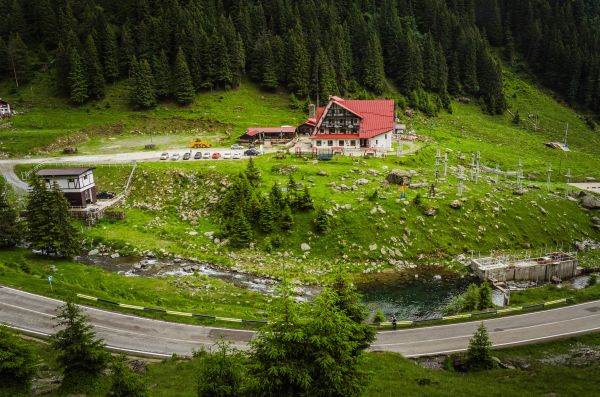 Rezervările cu vouchere de vacanţă au crescut cu 34% 