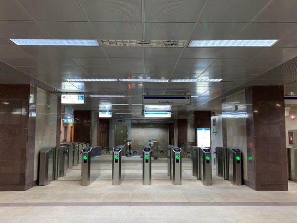 Metrorex introduce propriul card contactless pentru abonamentul săptămânal, lunar sau anual 