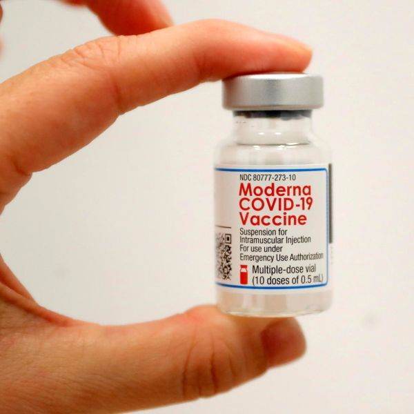 O nouă tranşă de vaccin Moderna soseşte în ţară