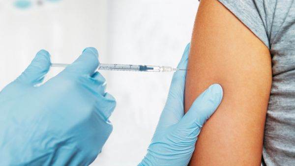 Prefectul Capitalei declară că trebuie pus accentul pe vaccinarea personalului sanitar