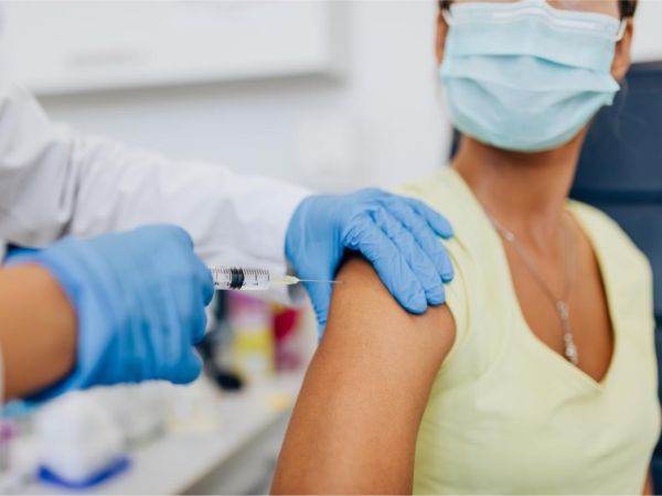 Statele Unite intenţionează să îşi redeschidă frontierele pentru călătorii vaccinaţi